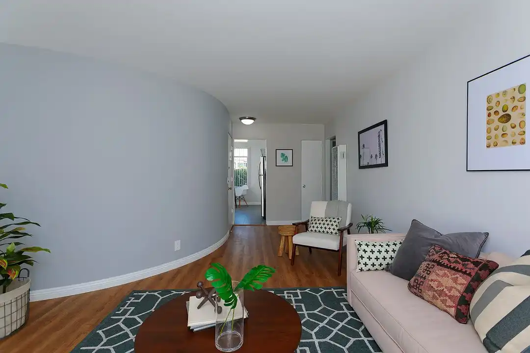 427-433 W Duarte Rd - View 6