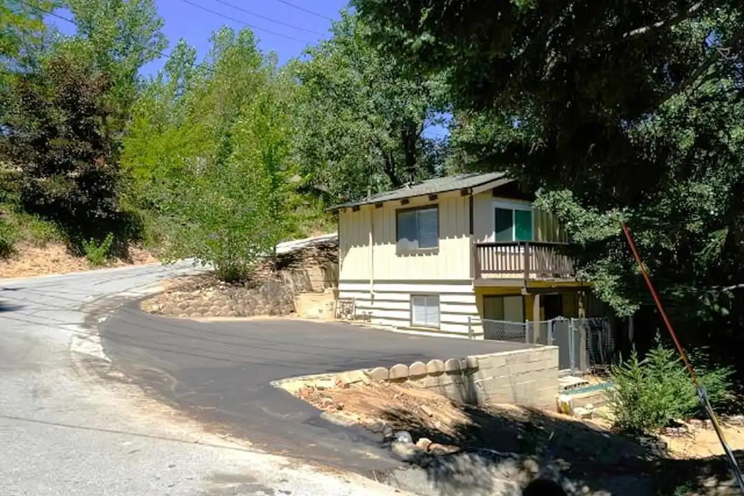 2367 Deep Creek Dr – photo 1 of 12