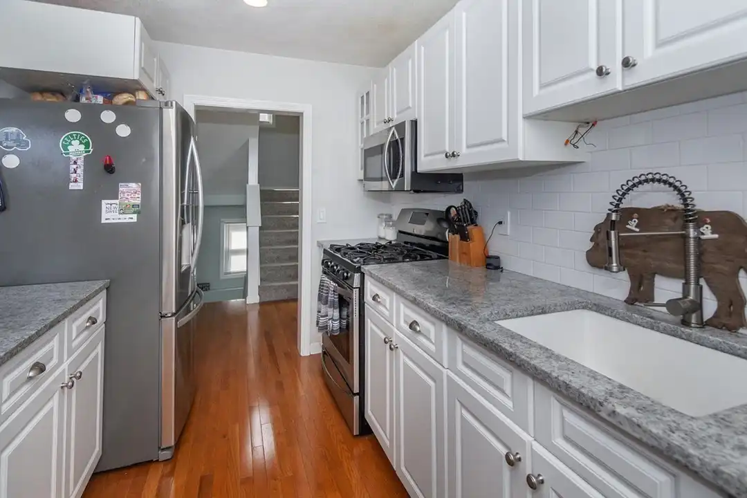 57 Victory Rd unit 1 - More