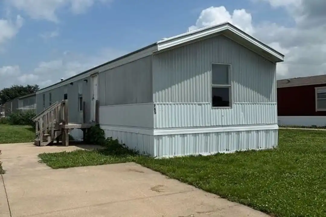 785 N Bever Dr - View 3