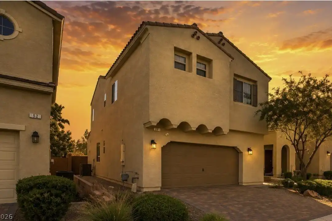 32 Lily Grove Rd - View 2