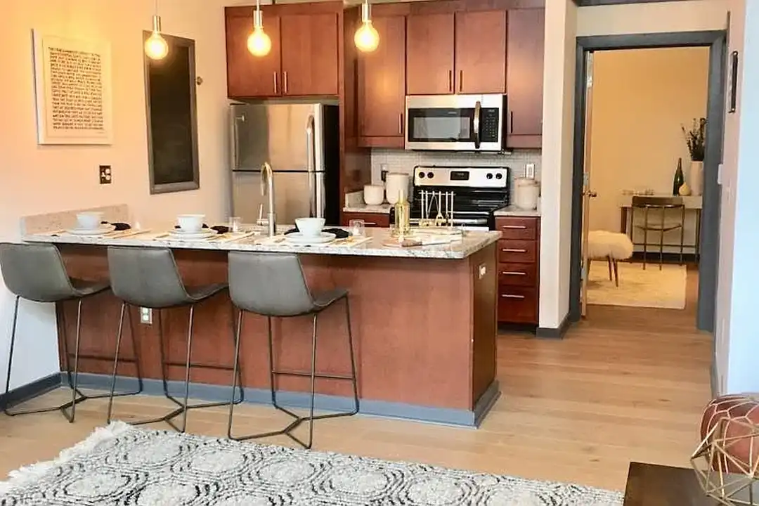 The Lofts at Franklin Apartments – photo 1