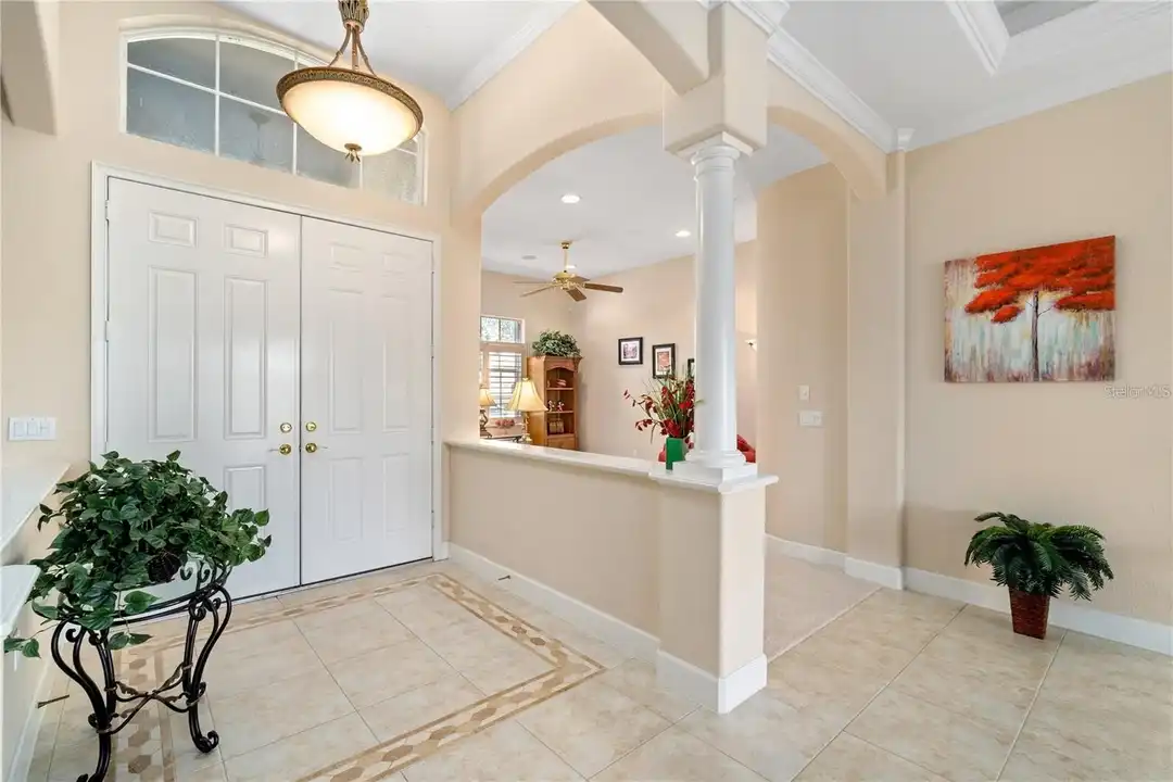 1023 Rainbow Ct - View 3