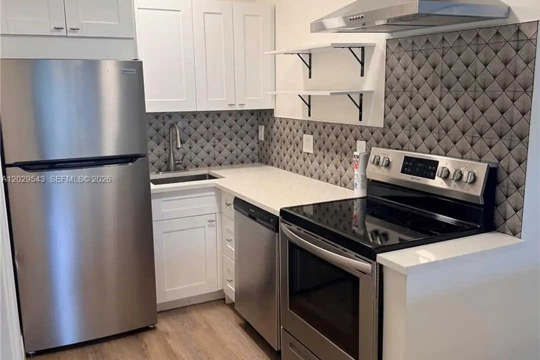 260 S Cypress Rd unit 108 - View 5