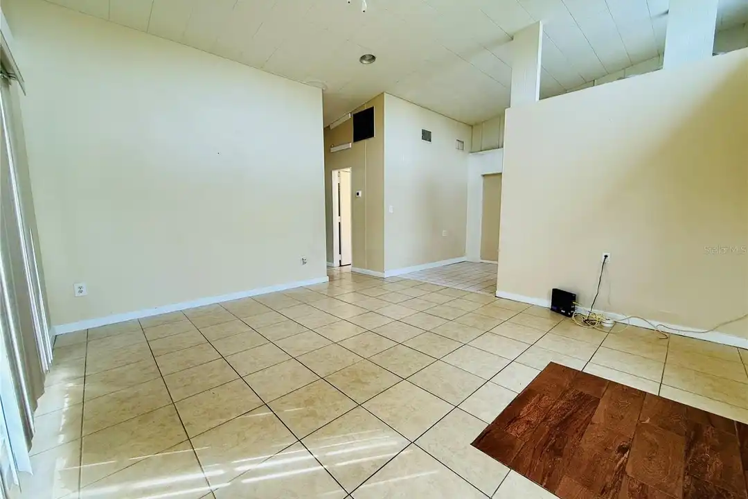 164 Tradewinds Dr NW - View 2