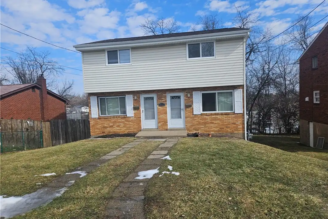812 Westbury Rd unit B – photo 1 of 29