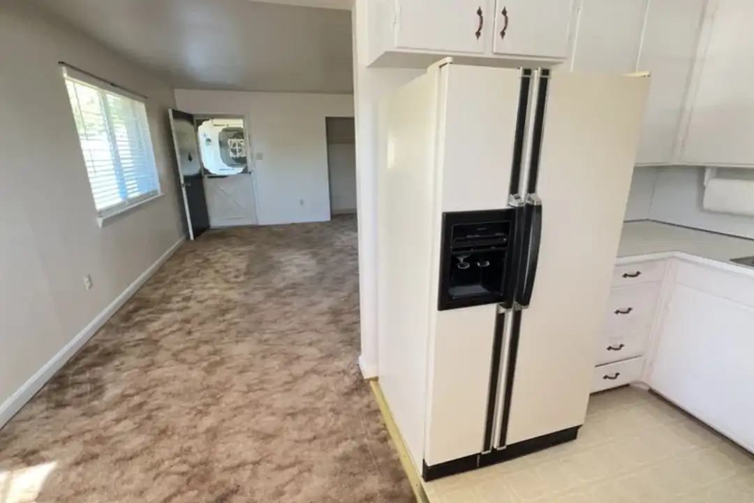 1041-1043 Jeanette Ave unit 1041 - View 3