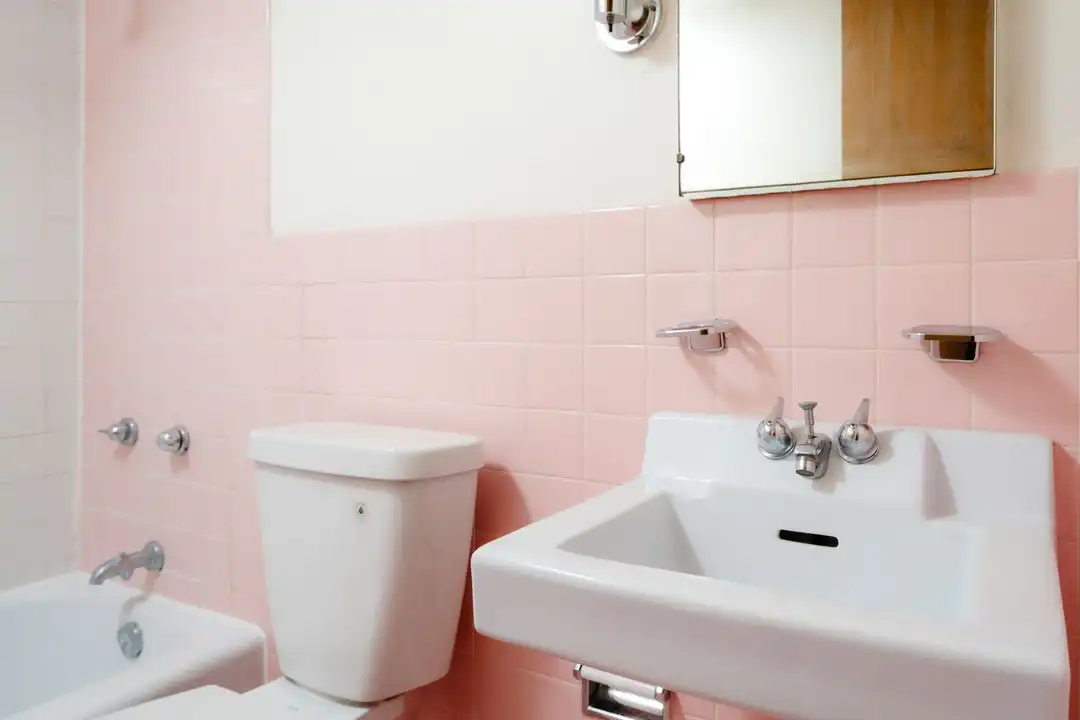 2709 Park Ave unit 104 - More