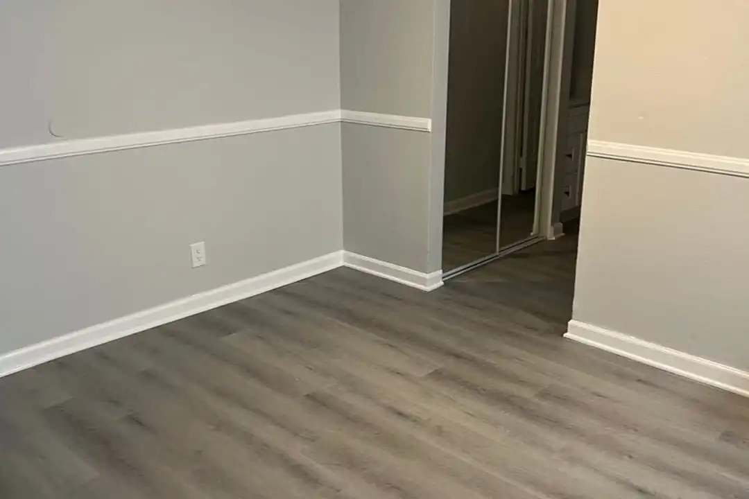 Apartment in Los Angeles - View 3