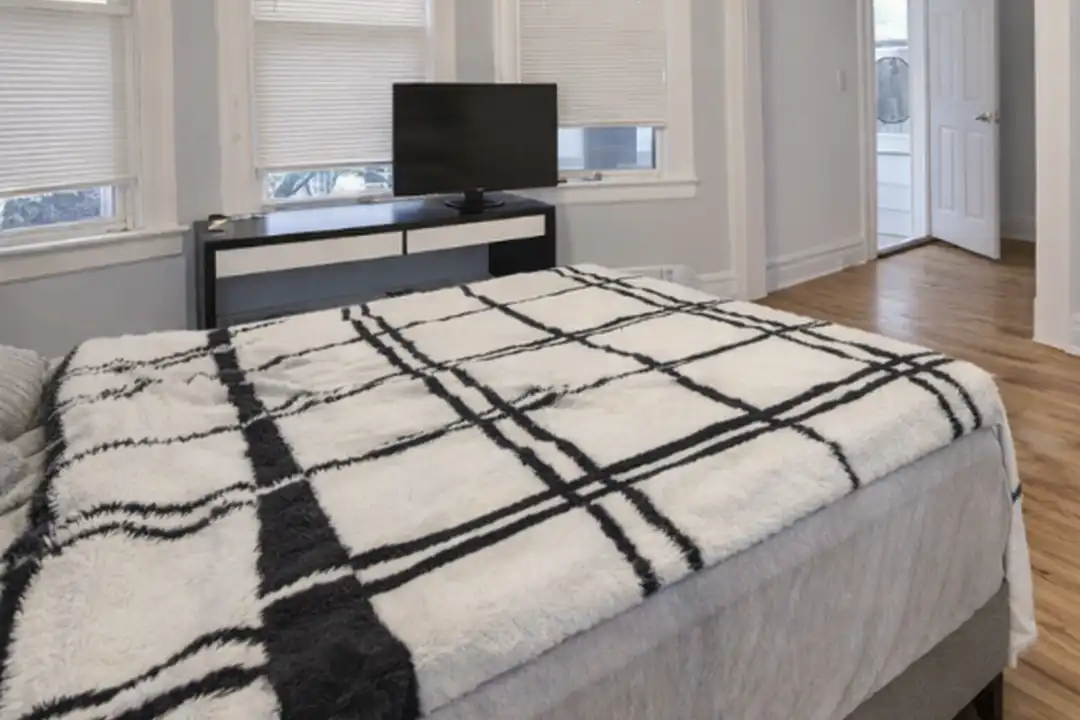 90 N Spring St unit 1 - View 6