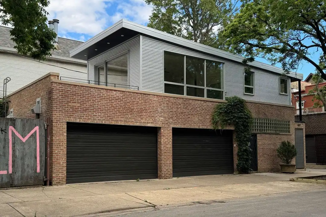 1317 N Leavitt St – photo 1