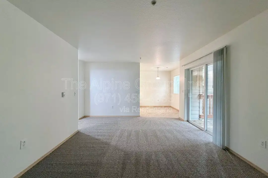 10020 SW 125th Ave unit 205 B - Więcej