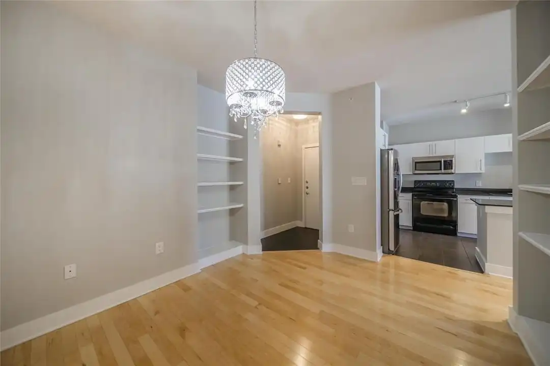 Apartment in Dallas - View 4