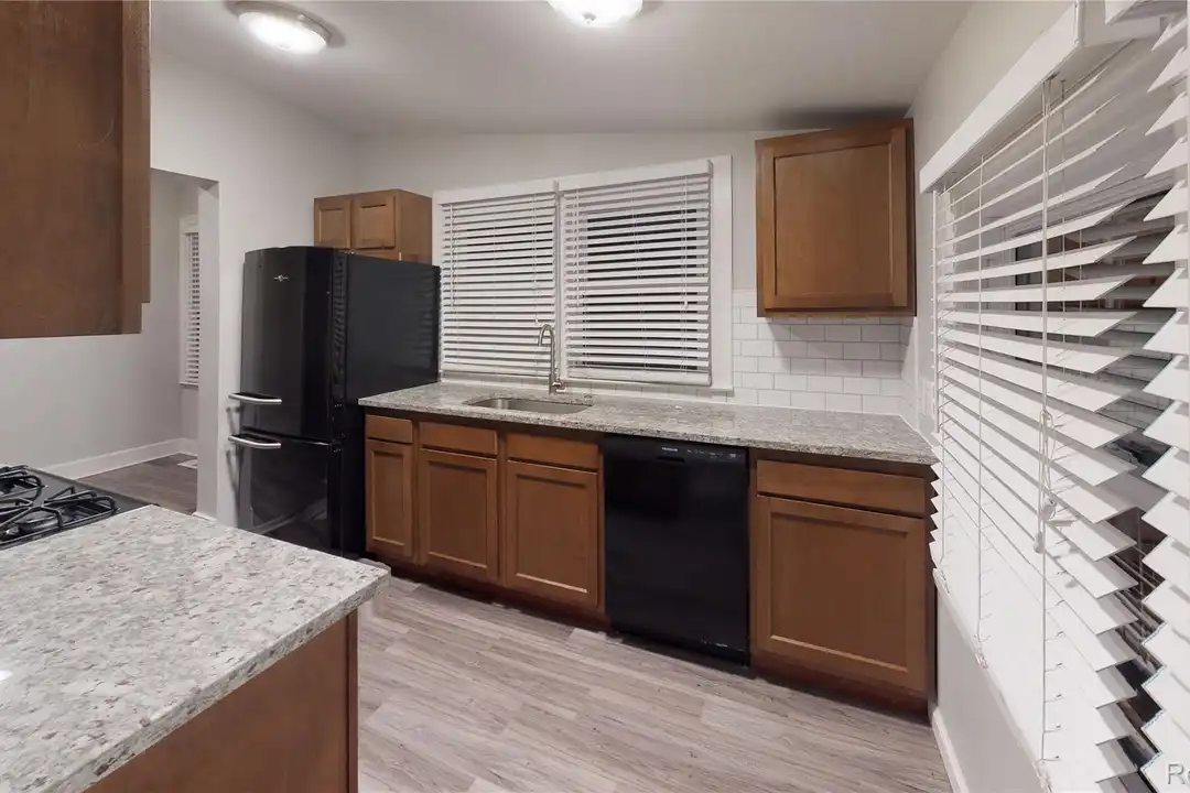 4015 Oak Knoll Rd - View 4