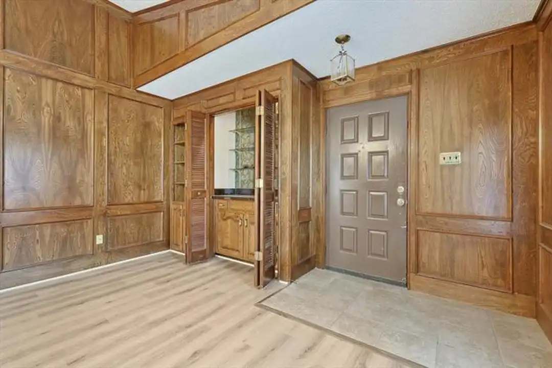 5137 Shoregate Dr - View 5