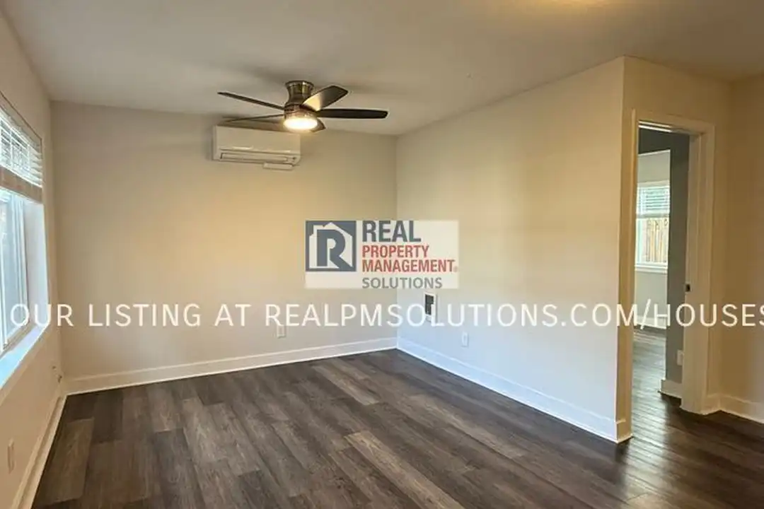 5025 NE 17th Ave - View 4