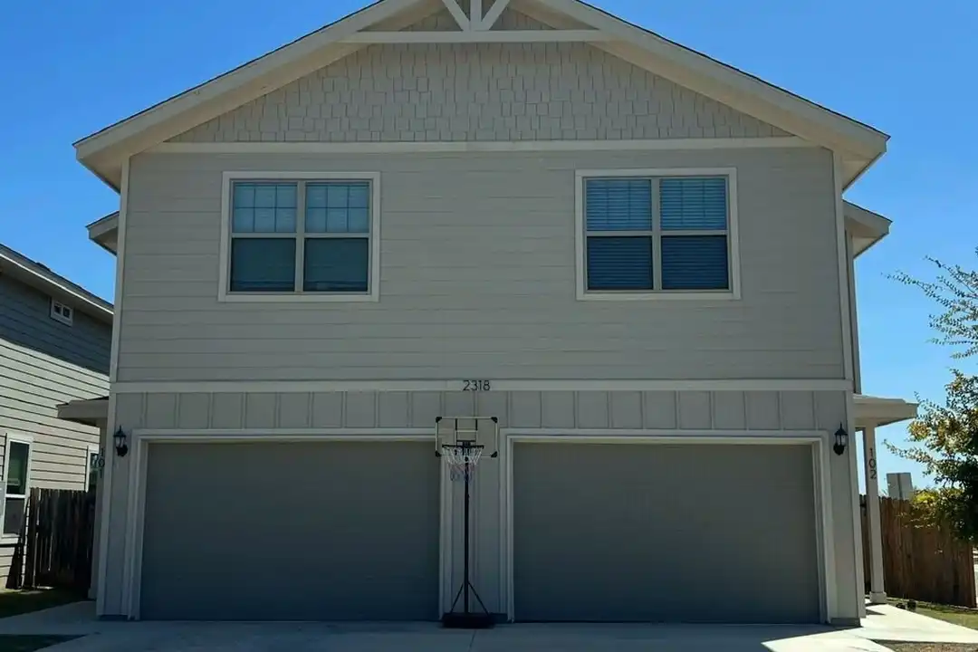 House in San Antonio, Bexar - View 2