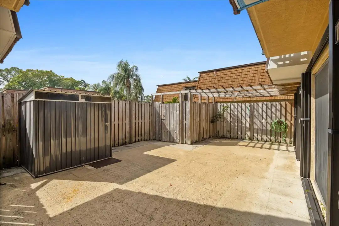 1821 18th Ln - View 5