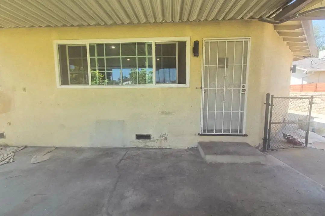 2931 S Sepulveda Ave – photo 1