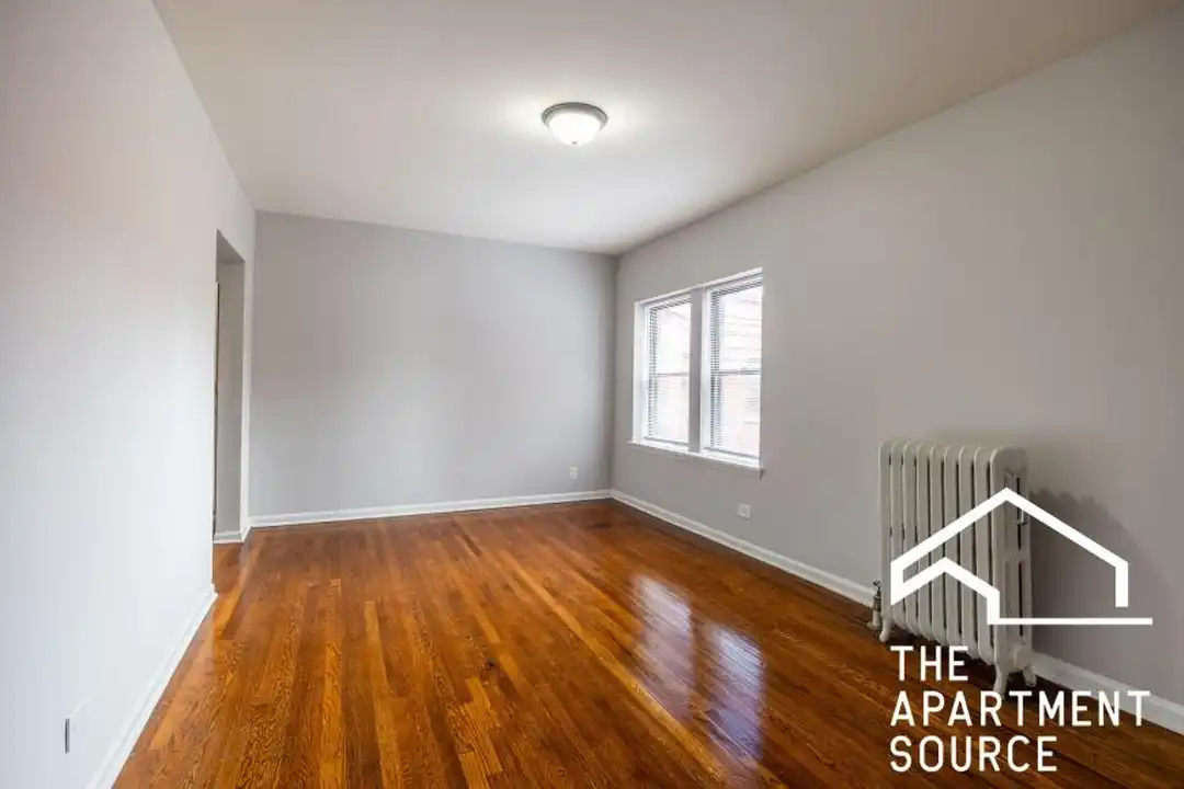 5742 N Winthrop Ave - View 6