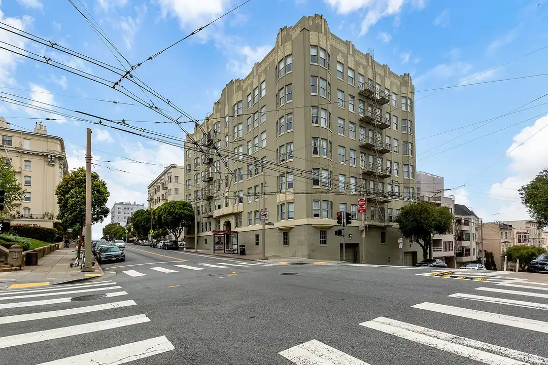 1900 Gough - View 4