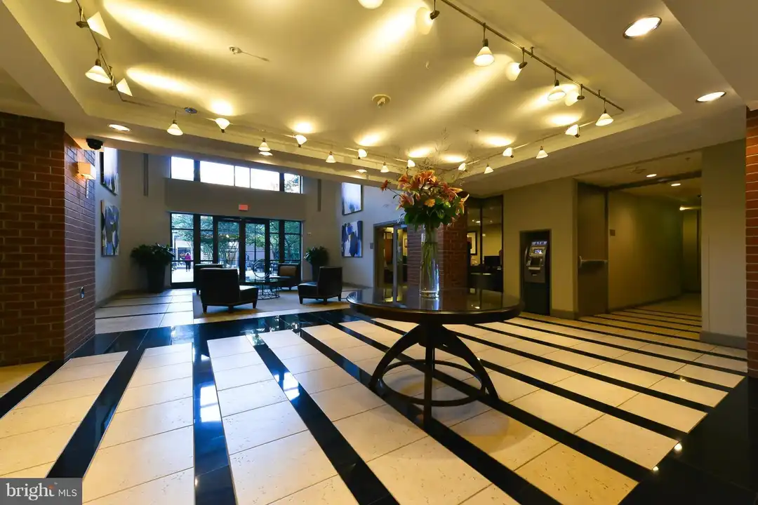 1021 N Garfield St #247 - View 4