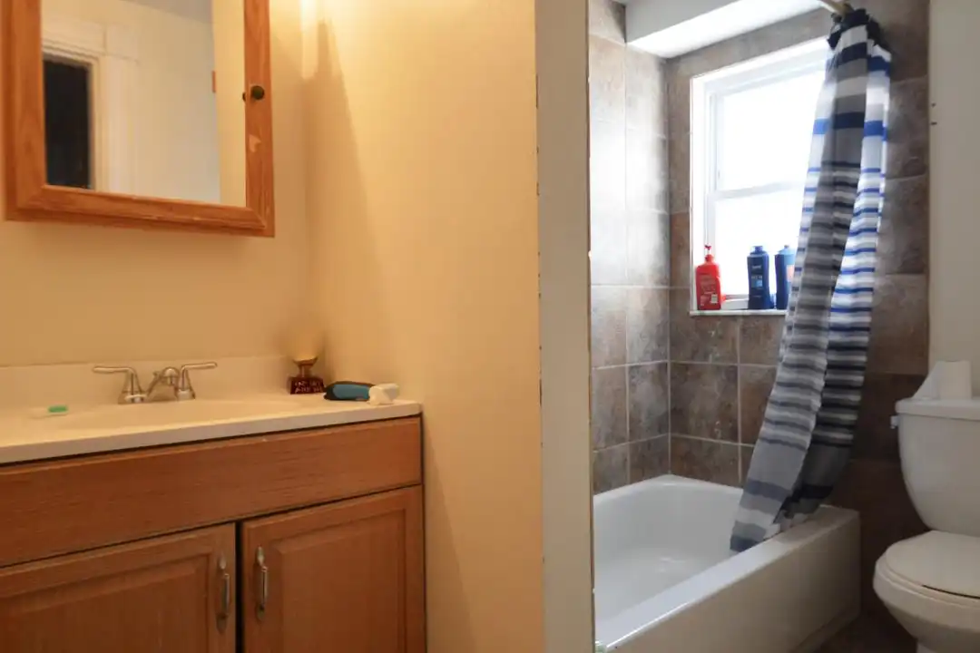 21 Pratt St unit 2 - View 4