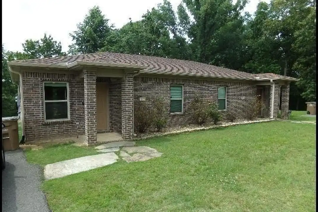 6455 Lilac Dr - View 2