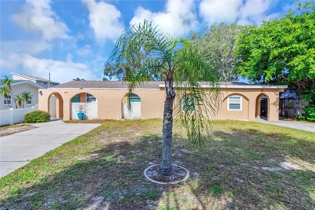 809 Illinois Ave – photo 1
