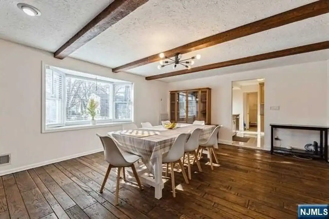 56 Morningside Ave - View 6