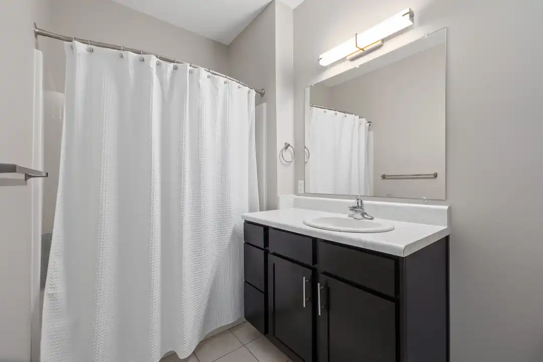 Apartment in Lake Charles - More