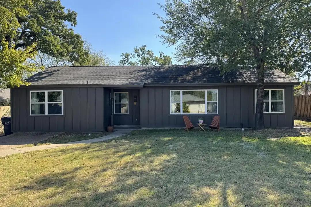 727 Mary Lake Dr – photo 1