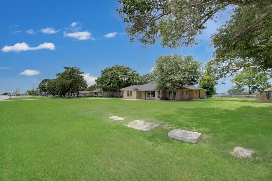 709 S McCarty Ave - View 5