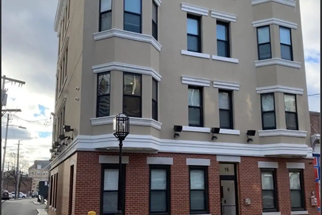16 5th St unit 18 – photo 1 of 12