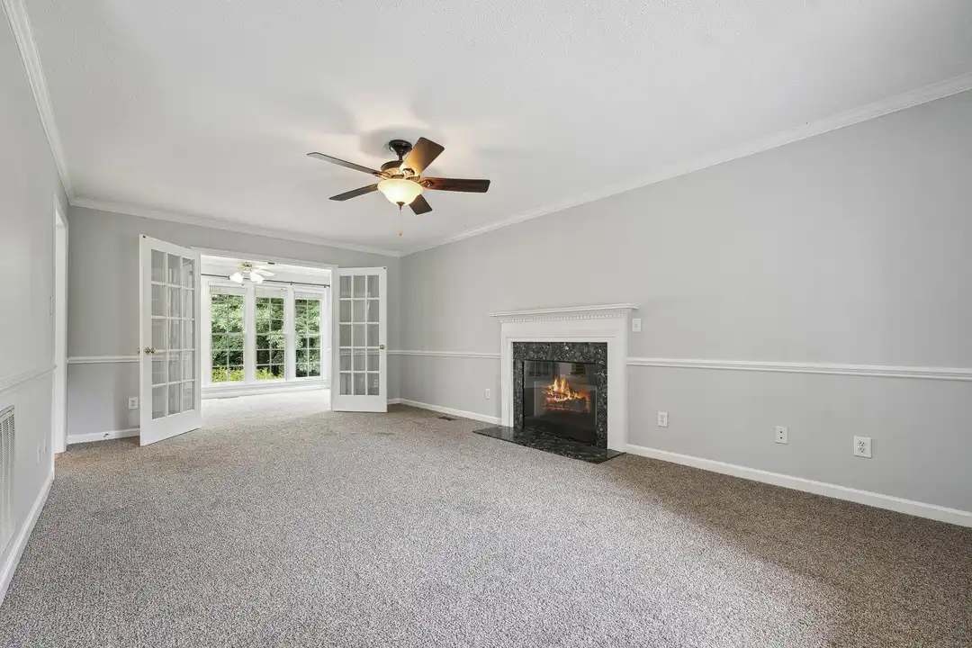 223 Wintergreen Dr - View 5