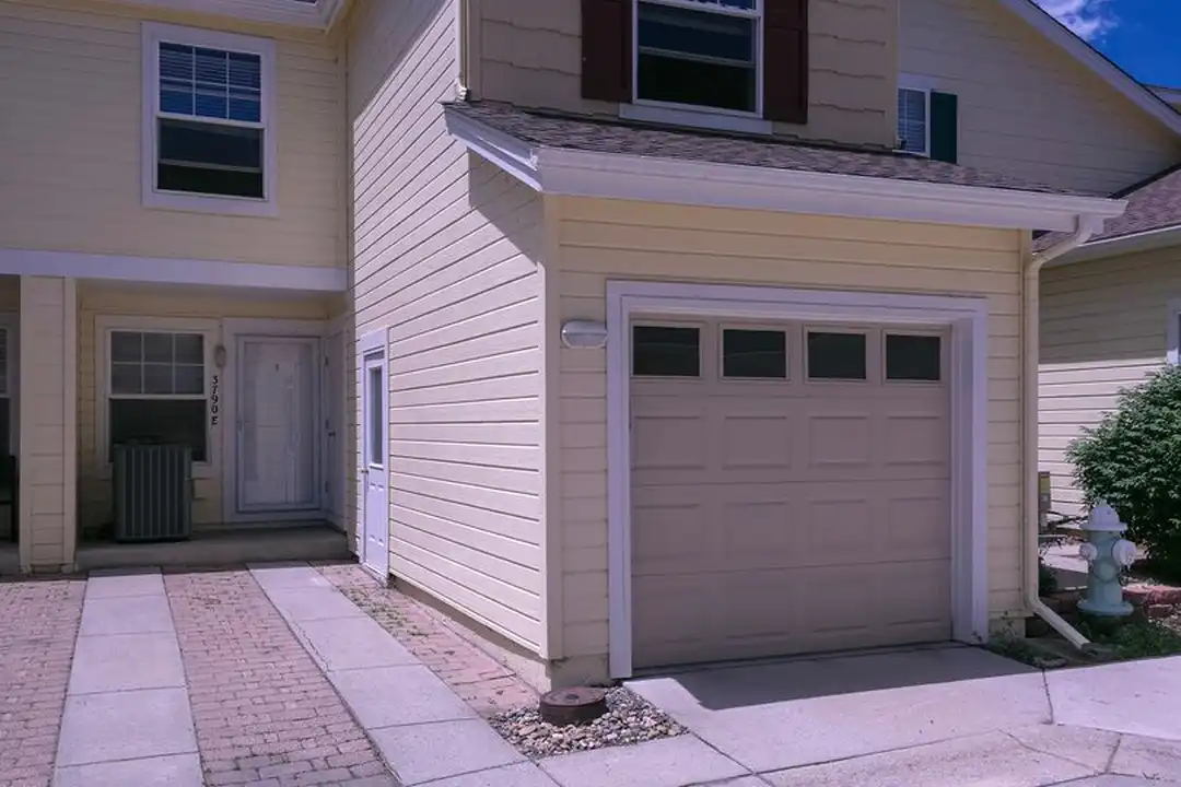 3790 Colorado Ave unit # E - View 3
