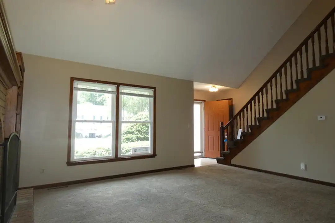 208 NW 101 St - View 3