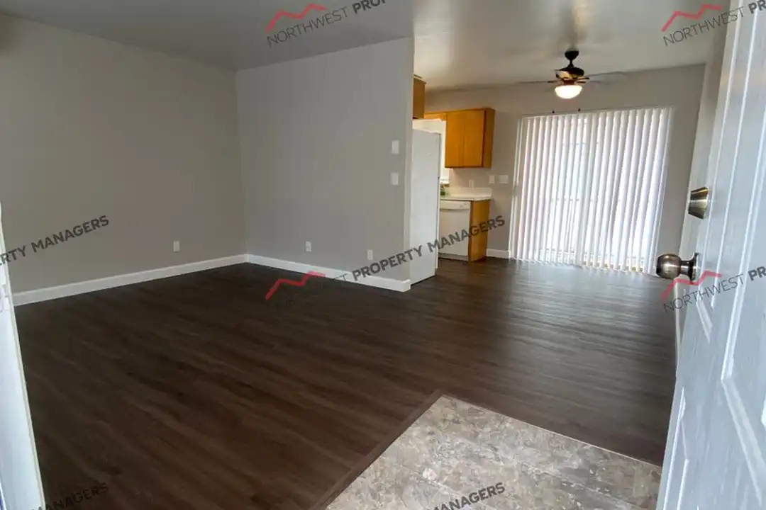 405 NW Arden Ave unit 1 - View 4