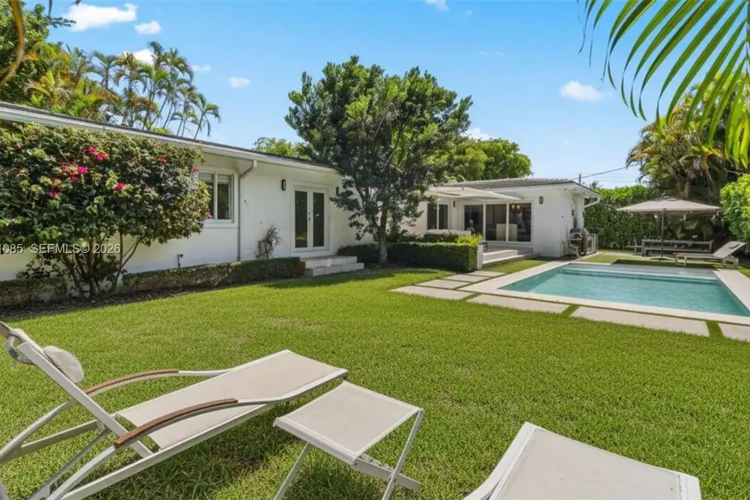 1531 Consolata Ave - View 3