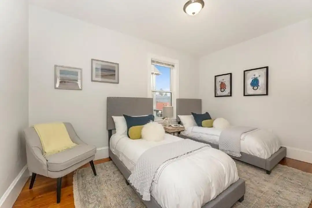 172 Boylston St – pohled 6