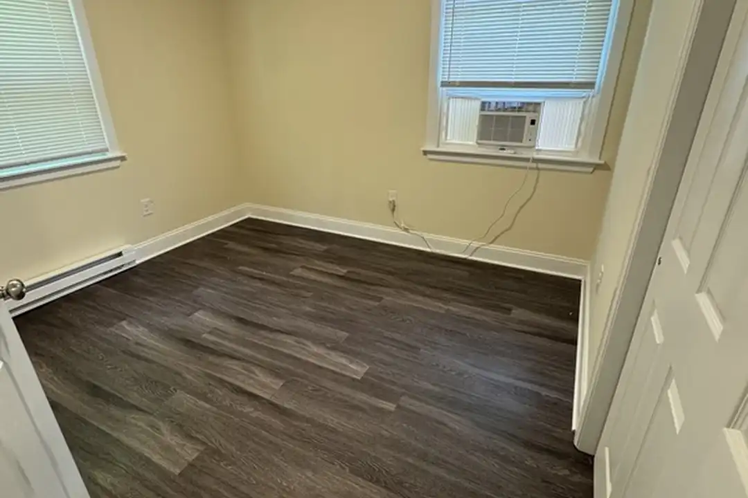 408 S West St - View 5
