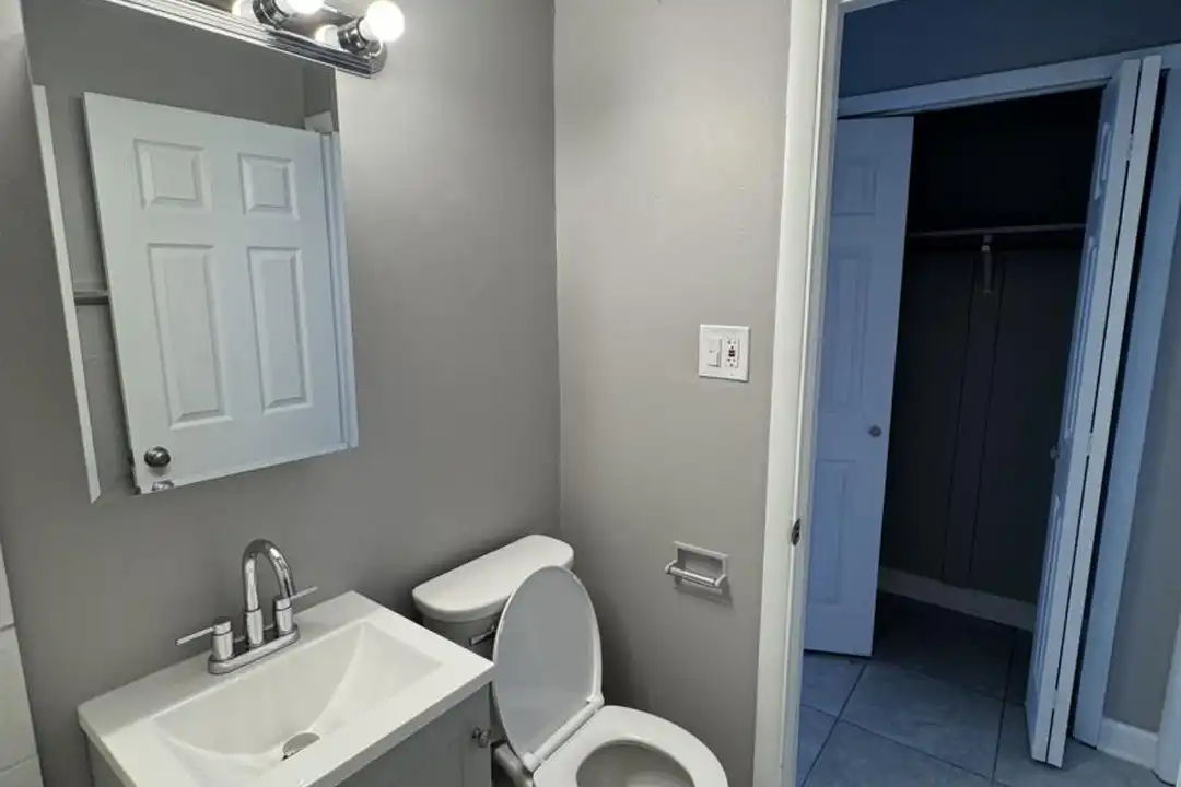3810 25th Ave - View 6