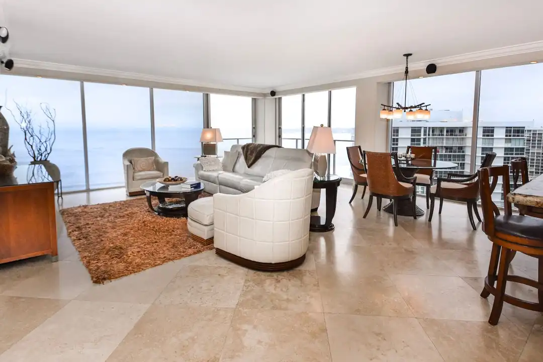 1810 Avenida Del Mundo unit Vacation – photo 1