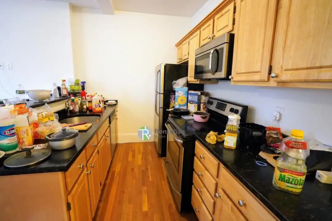 1322 Commonwealth Ave - View 5