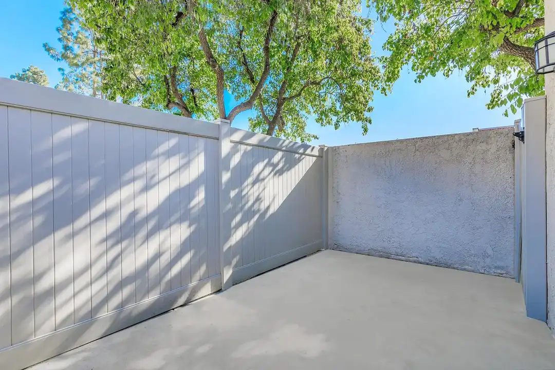 Brookside Park Apartments – photo 1