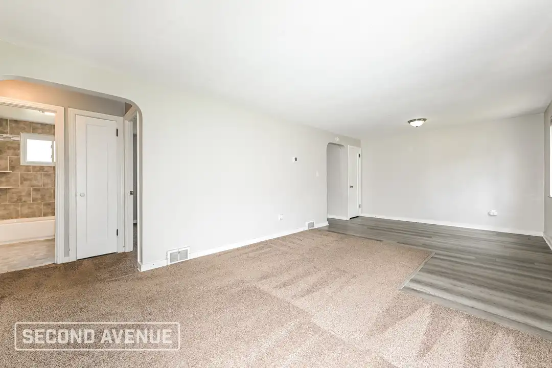 220 Briarwood Dr - View 4