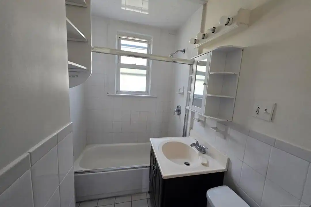 108 S 16th St unit 2 - View 5