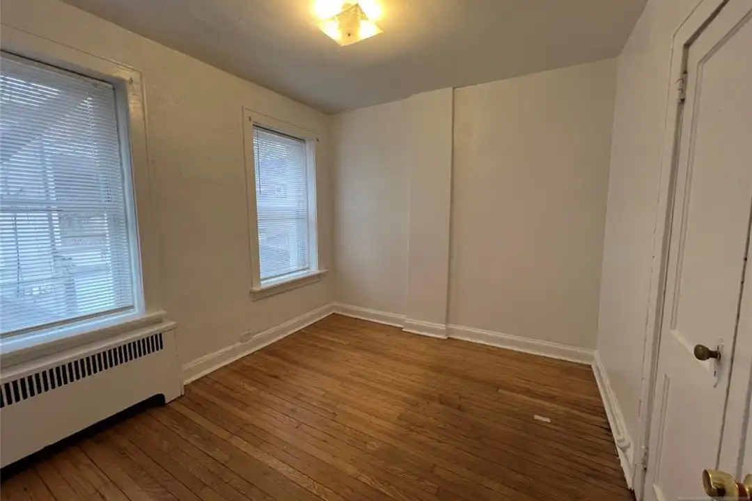 159 Westminster Pl unit 2 - View 6