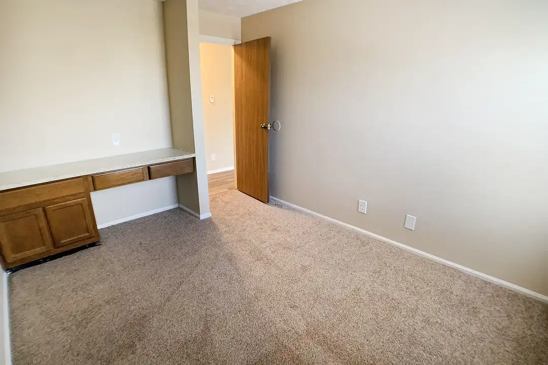 Steeplechase Apartments – photo 1 of 77