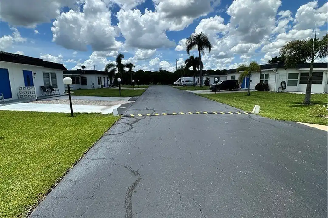 10 Tangerine Ct - View 3